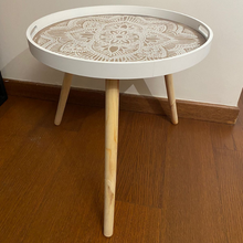 Cargar imagen en el visor de la galería, Mesa madera diseños Mandala y Flor
