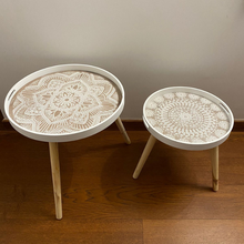 Cargar imagen en el visor de la galería, Mesa madera diseños Mandala y Flor
